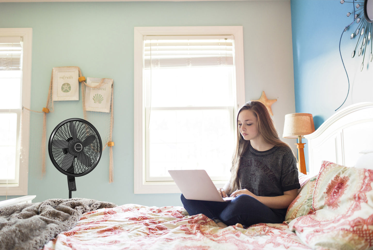 Lasko 18" Elite Collection 4-Speed Pedestal Fan with Remote, S18612, Black