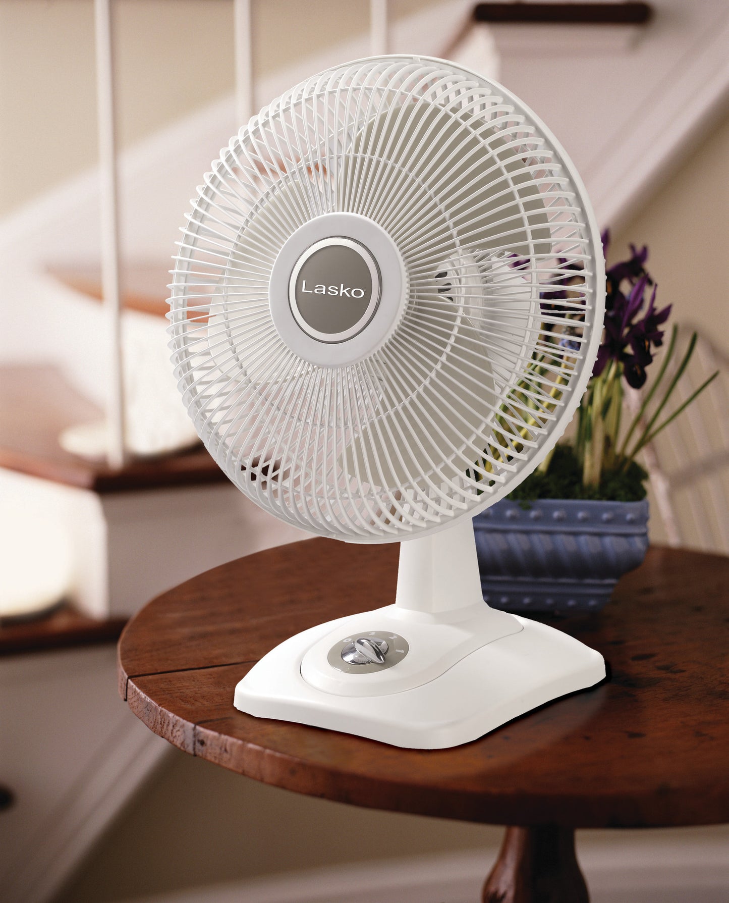 Lasko 12'' Oscillating Performance Table Fan with 3 Speeds, 2501, White