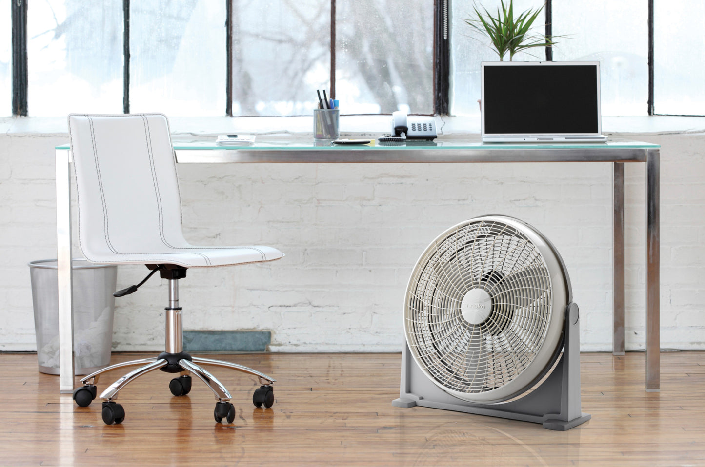 Lasko A20100 3-Speed Air Circulator Fan, Silver