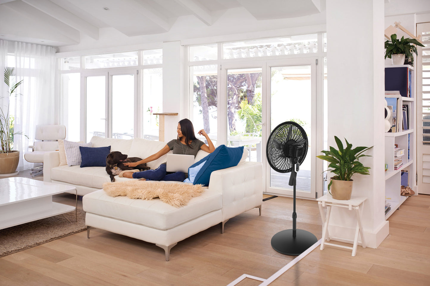 Lasko 18" Oscillating Pedestal Fan with Remote Control, S18635, Black