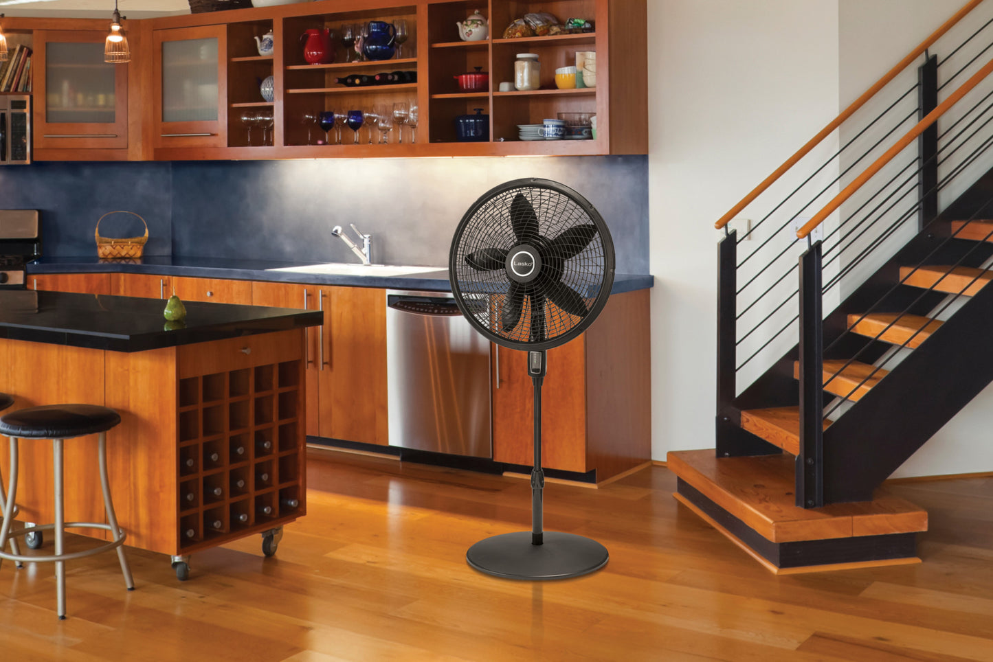 Lasko 18" Cyclone® Pedestal Fan with Remote Control, S18670, Black