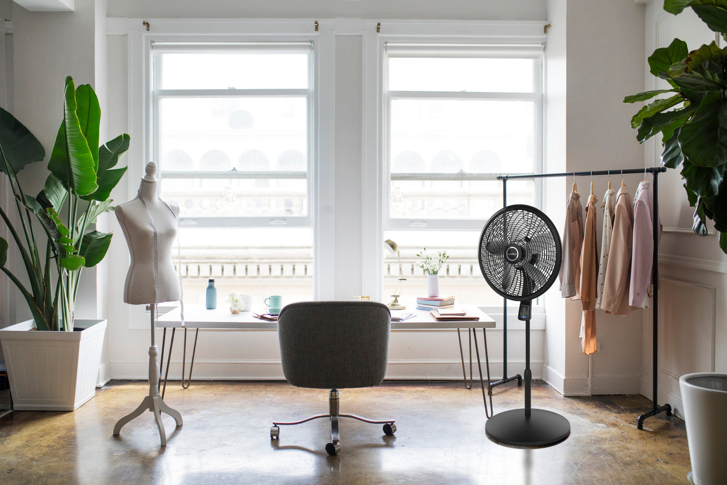 Lasko 18" Oscillating Pedestal Fan with Remote Control, S18635, Black