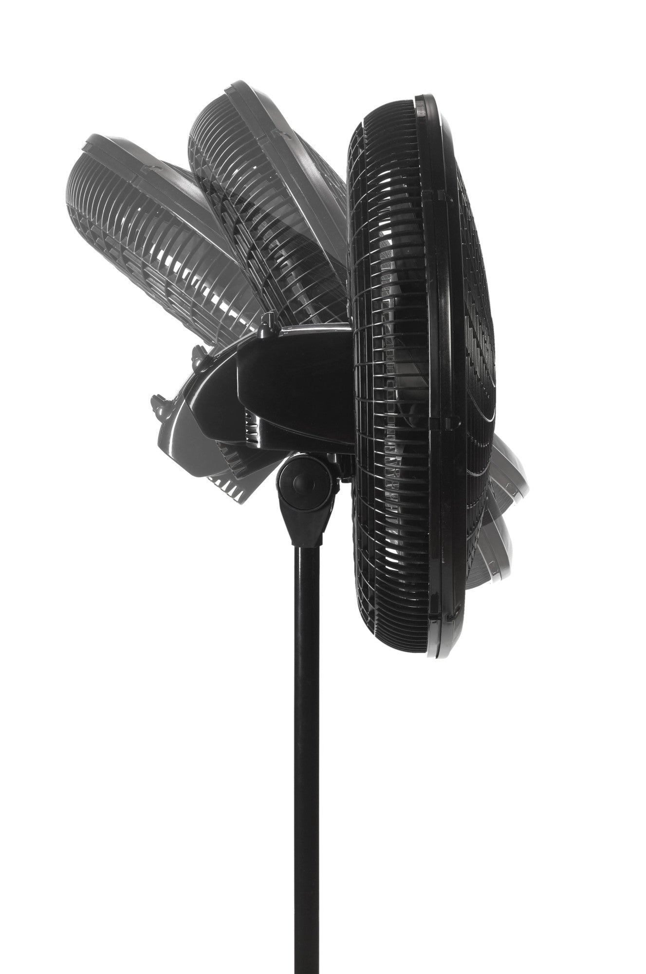 Lasko 1823 18" Cyclone® Pedestal Fan with 3 Speeds