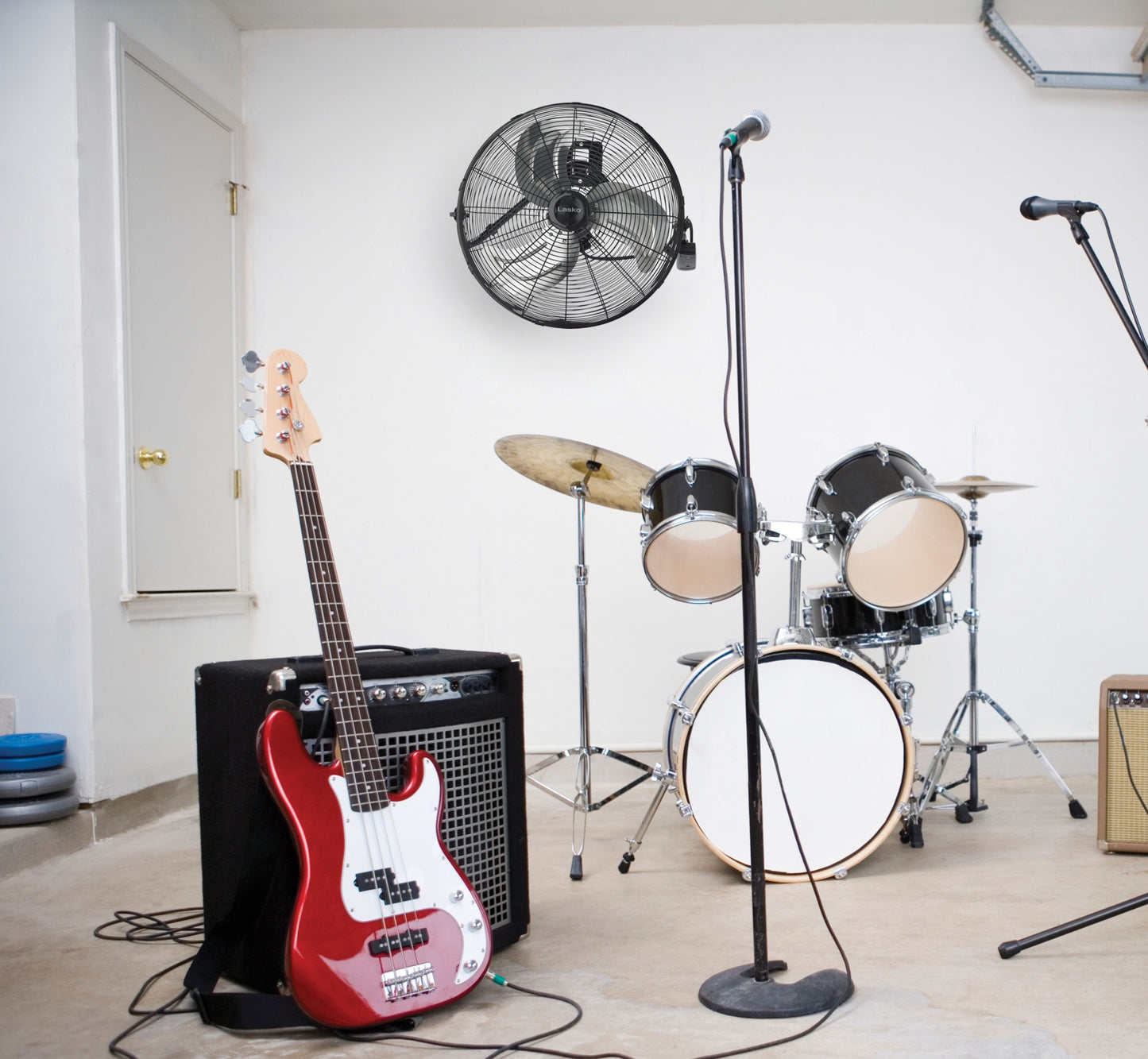 Lasko 20" High Velocity Floor/Wallmount Fan with Remote, H20650, Black