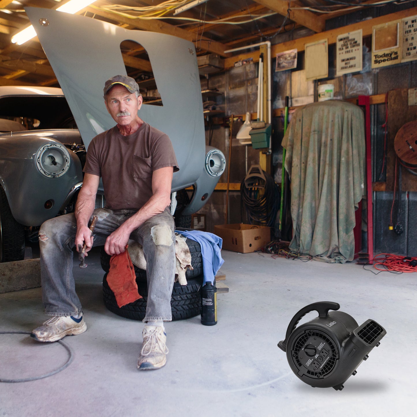 Lasko 3-Speed Super Fan Max Air Mover Floor Fan with Outlets, SF-20-BK, Black