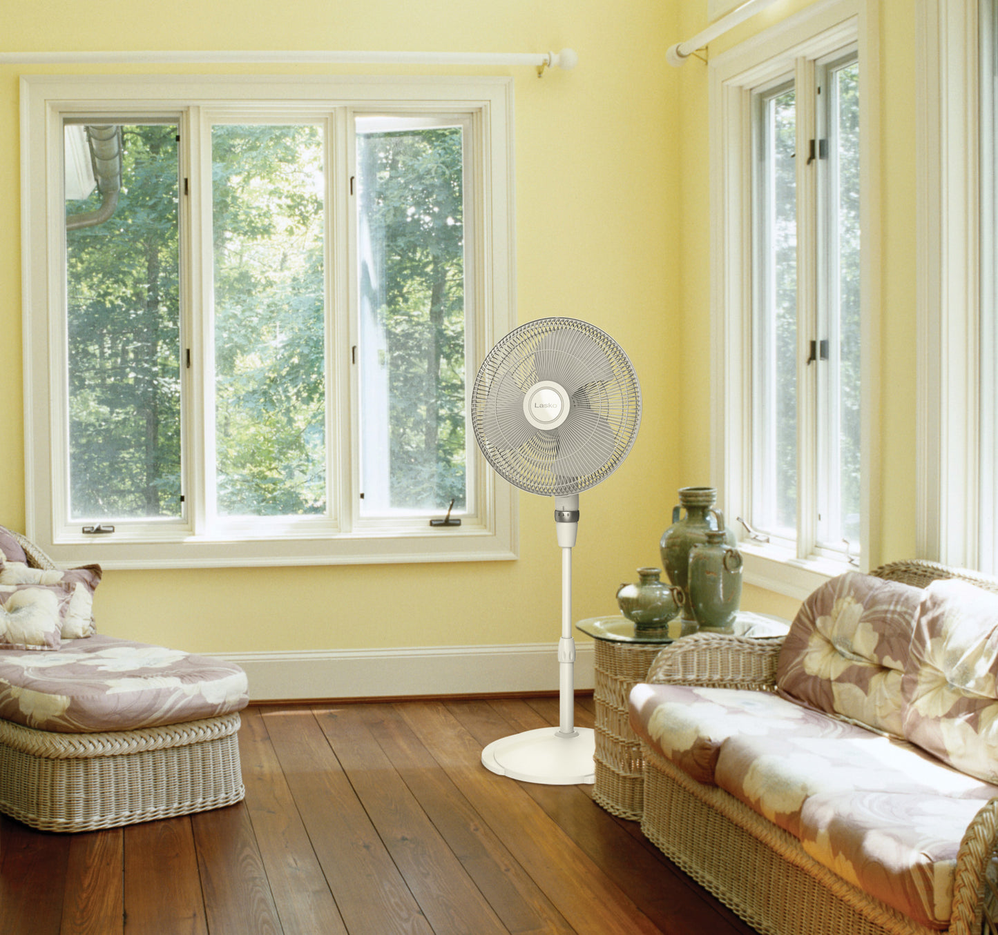 Lasko 16" Adjustable Pedestal Fan, S16225, White