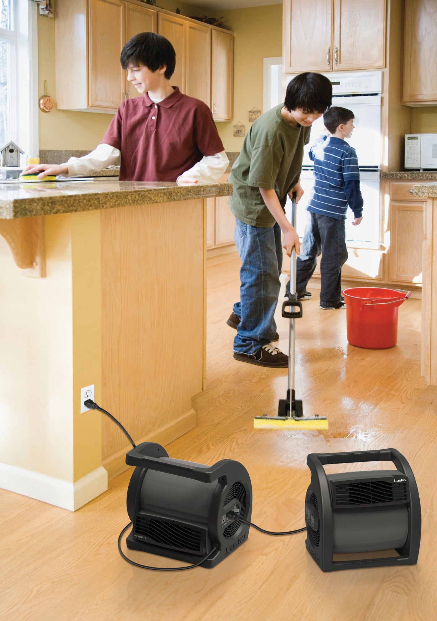 Lasko U15720 Max Performance Pivoting Utility Fan