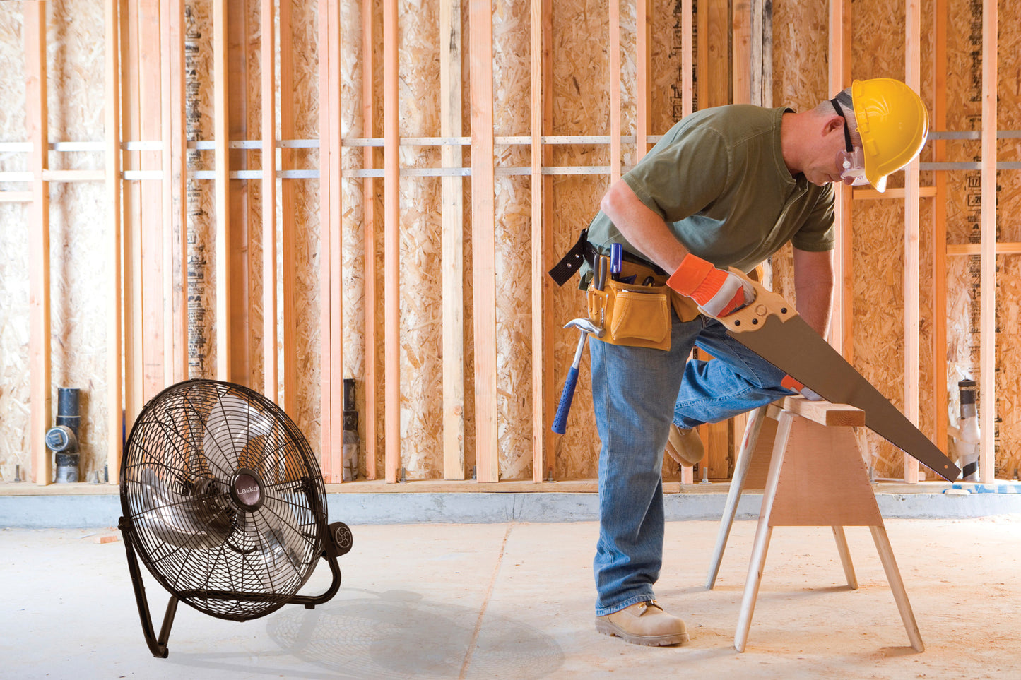 Lasko 20" High Velocity Commercial Floor or Wallmount fan with Remote Control, H20660, Black