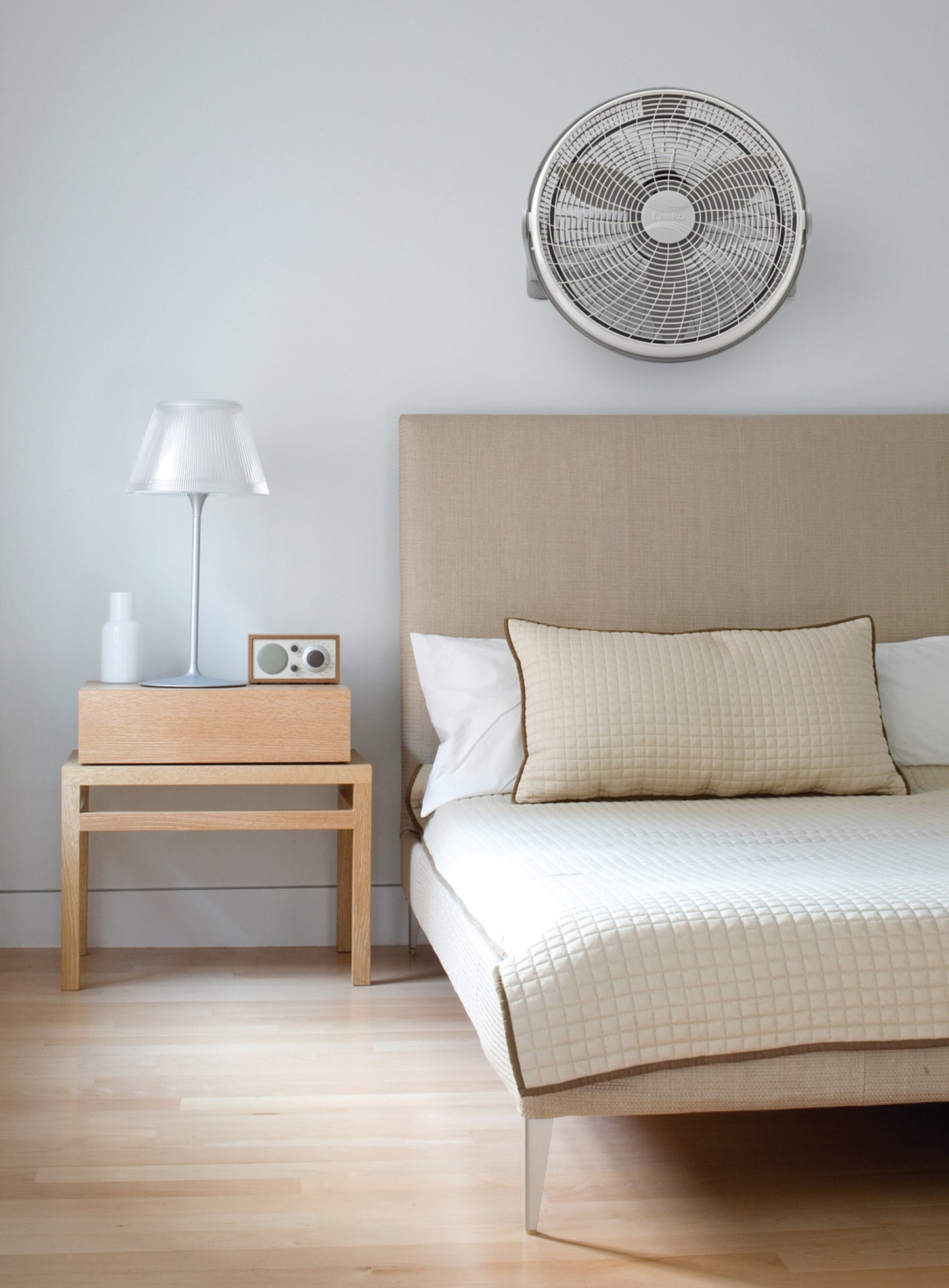 Lasko A20100 3-Speed Air Circulator Fan, Silver