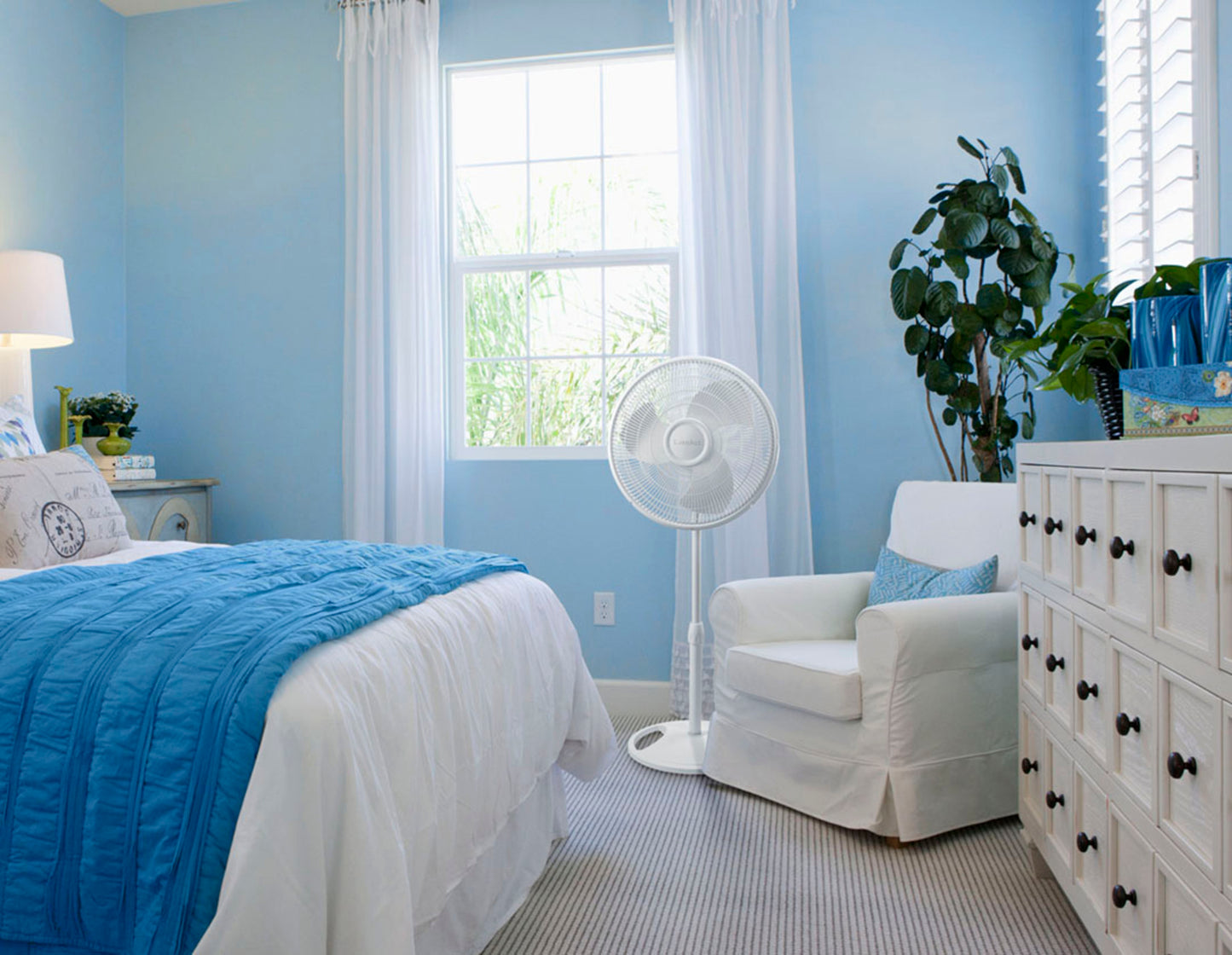 Lasko S16200 16" Oscillating 3 Speed Pedestal Fan