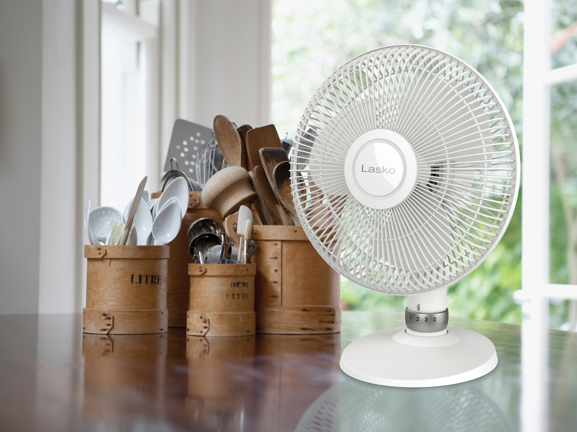 Lasko 12