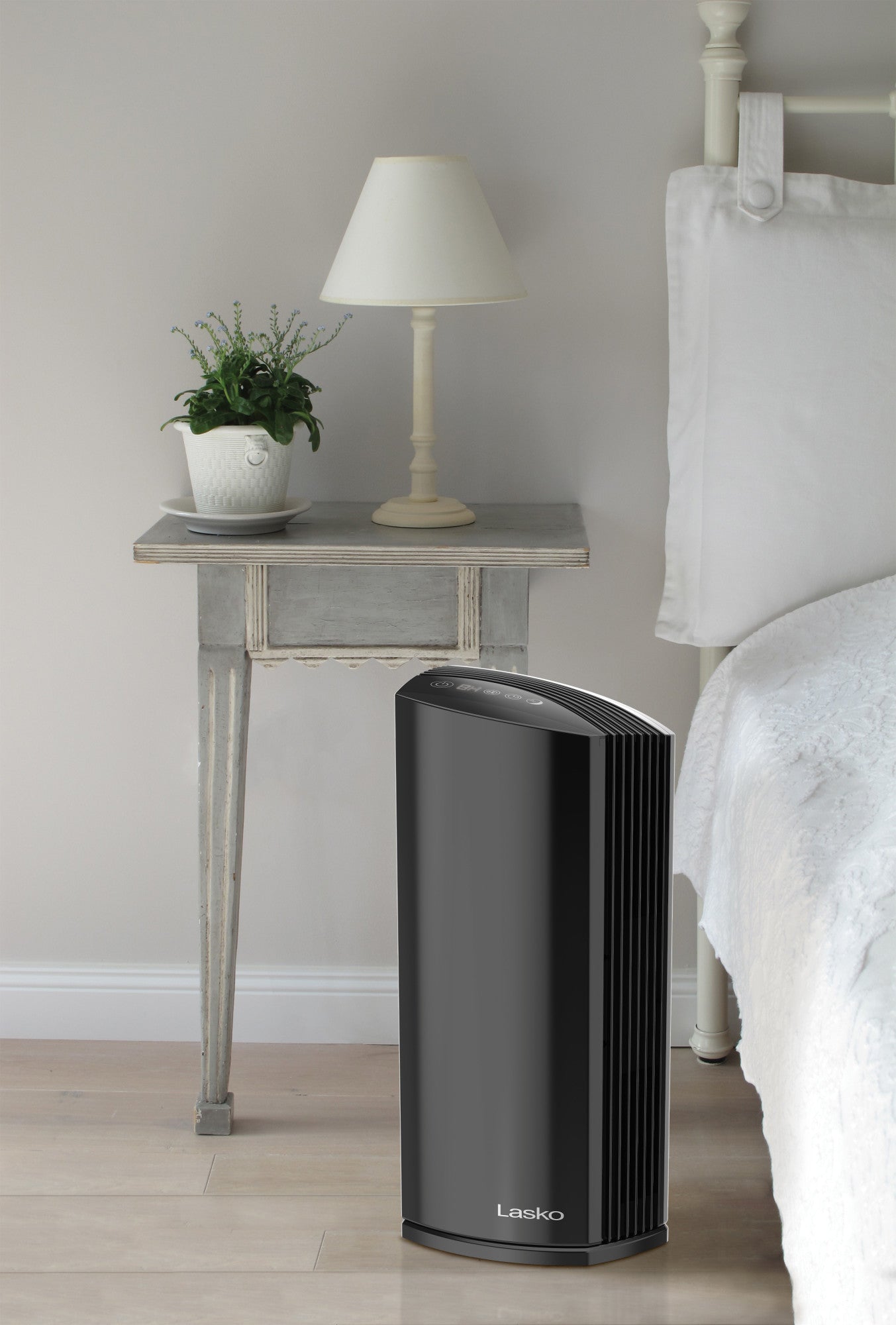 Lasko LP450 Premium Air Purifier with HEPA Filter and Odor Reduction and DreamMode