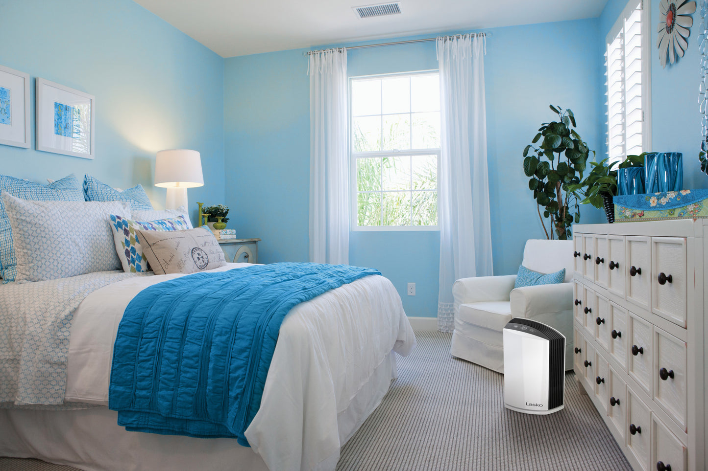 Lasko True HEPA Filter Desktop Air Purifier with Timer, LP200, White