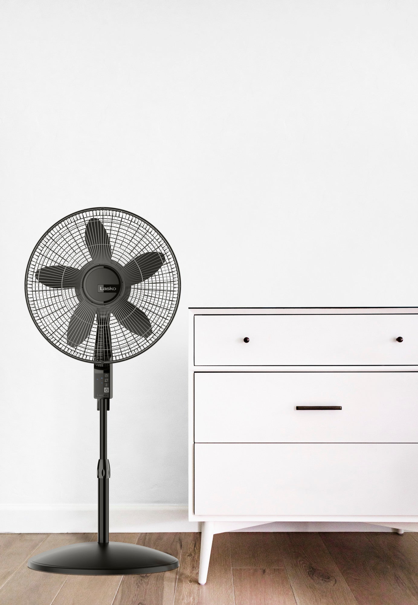 Lasko 18" Elite Collection Pedestal Fan with Remote, S18640, Black